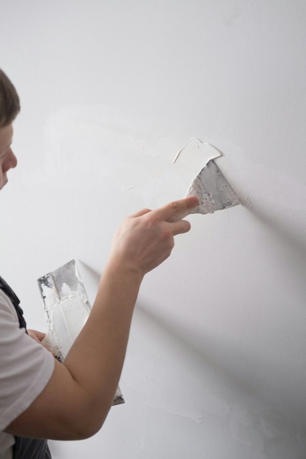 Rénover un mur en plâtre : 6 étapes pour un résultat parfait